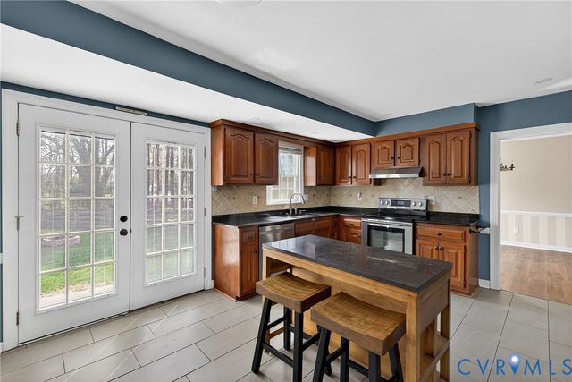 1401 Traway Dr, North Chesterfield, VA 23235