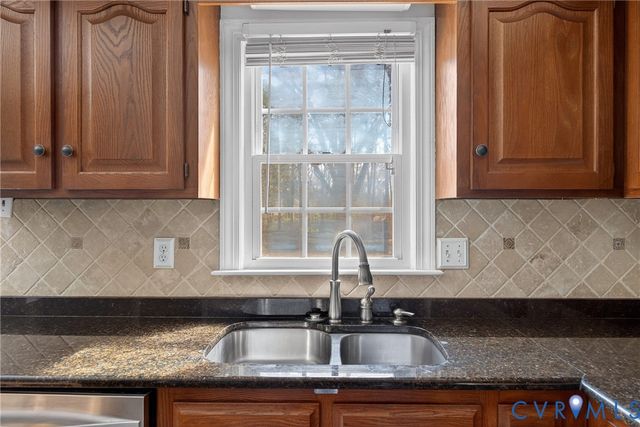 1401 Traway Dr, North Chesterfield, VA 23235