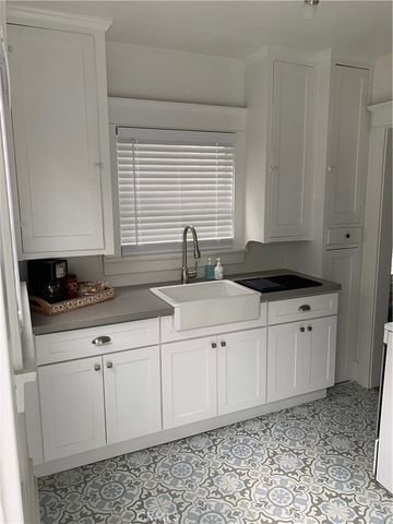 410 N Rose Avenue, Long Beach, CA 90802