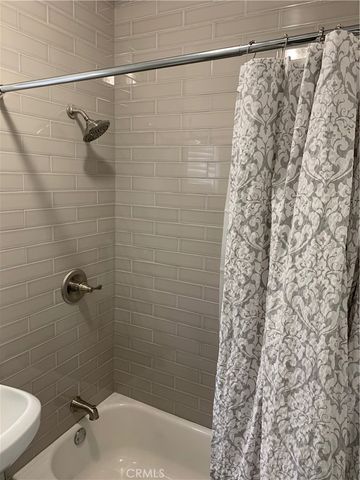 410 N Rose Avenue, Long Beach, CA 90802