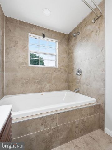 33 BRIARCLIFF RD, Atco, NJ 08004