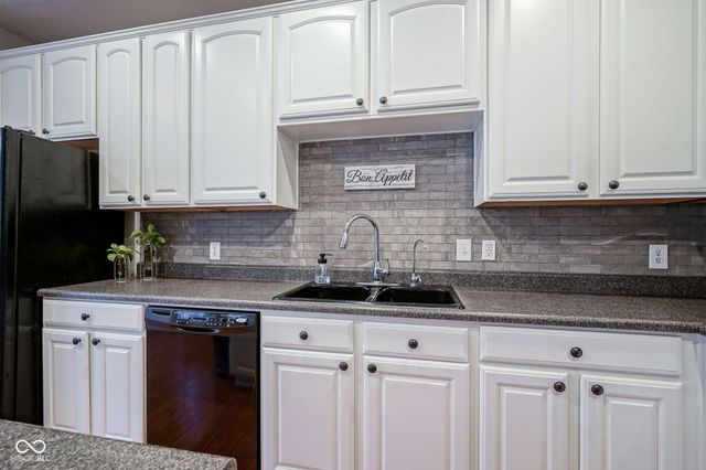 1104 Cavendish Drive, Carmel, IN 46032