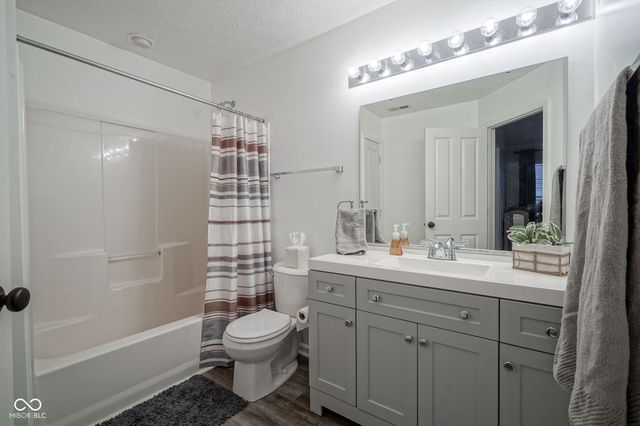 1104 Cavendish Drive, Carmel, IN 46032