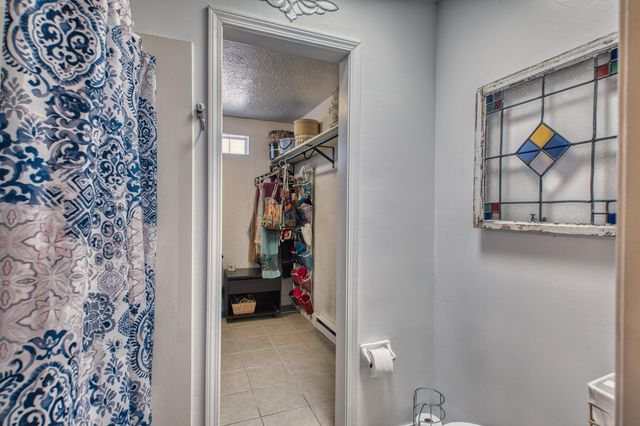 6800 Orphelia Avenue NE, Albuquerque, NM 87109