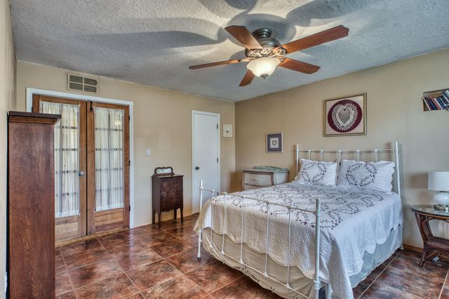 6800 Orphelia Avenue NE, Albuquerque, NM 87109