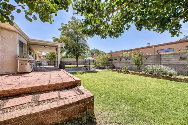 6800 Orphelia Avenue NE, Albuquerque, NM 87109