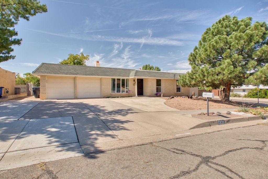 6800 Orphelia Avenue NE, Albuquerque, NM 87109