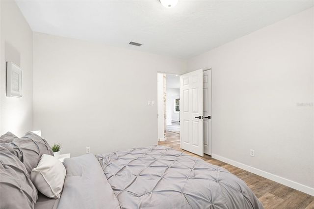 5410 ISABELLA AVENUE, Sarasota, FL 34235