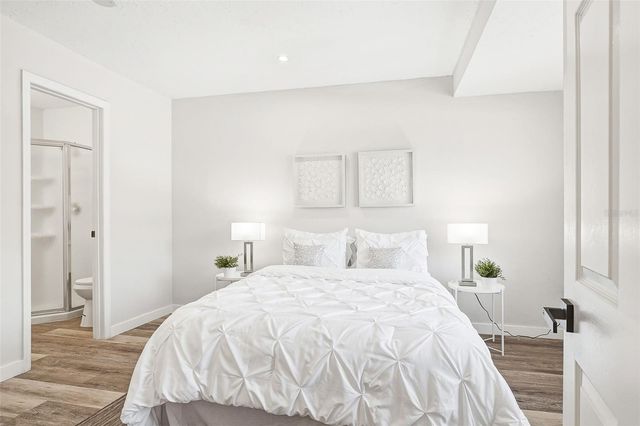 5410 ISABELLA AVENUE, Sarasota, FL 34235