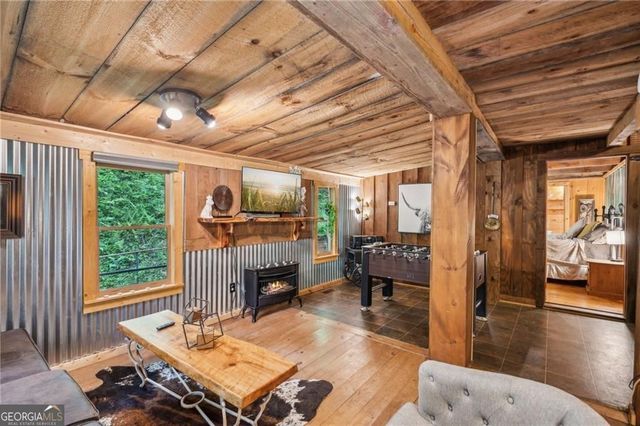 85 Clear Lake Court, Ellijay, GA 30540