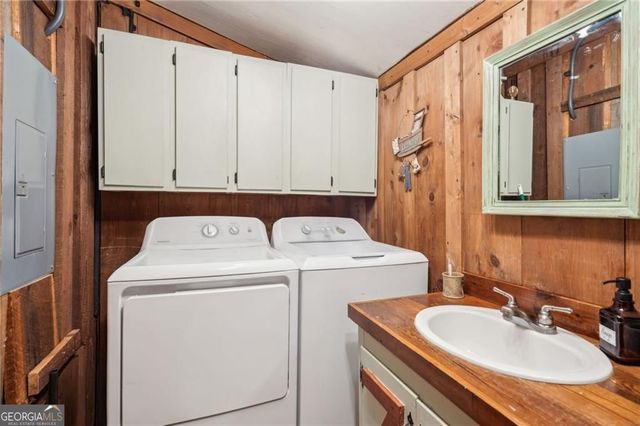 85 Clear Lake Court, Ellijay, GA 30540