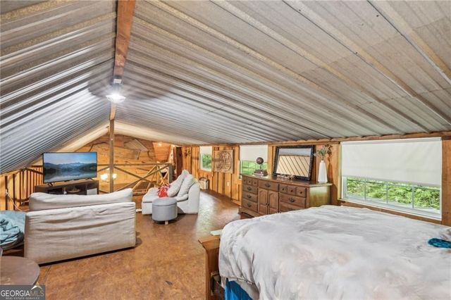 85 Clear Lake Court, Ellijay, GA 30540