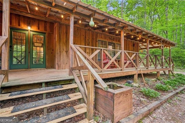 85 Clear Lake Court, Ellijay, GA 30540