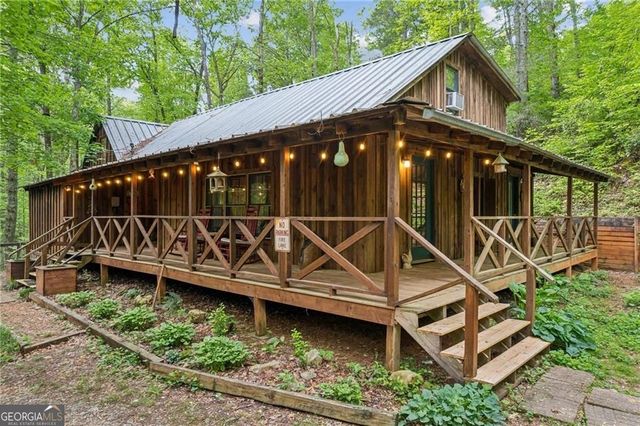85 Clear Lake Court, Ellijay, GA 30540