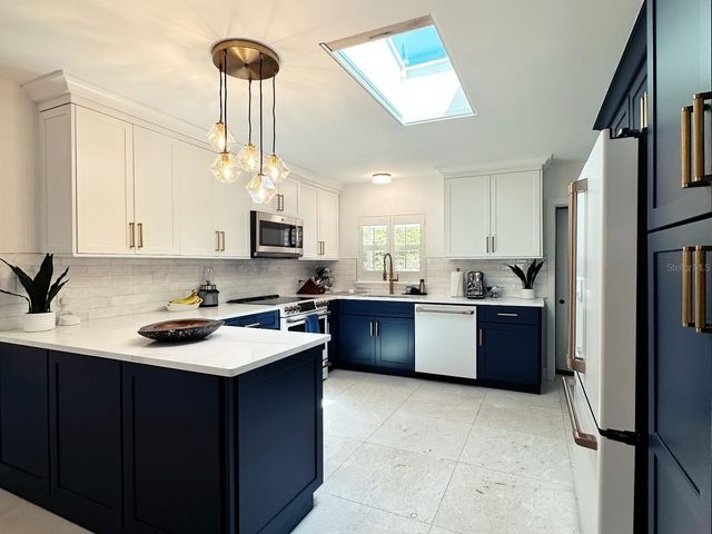 155 112TH AVENUE A, Treasure Island, FL 33706