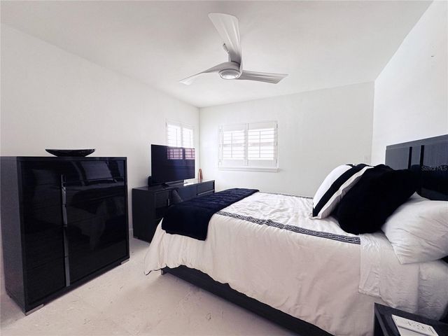 155 112TH AVENUE A, Treasure Island, FL 33706