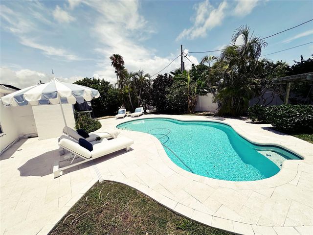 155 112TH AVENUE A, Treasure Island, FL 33706