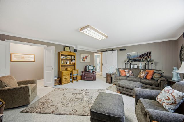 2245 NW State Street, Ankeny, IA 50023