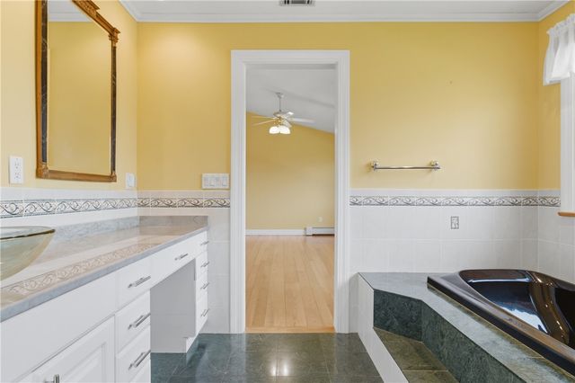 46 Timberland Drive, Lincoln, RI 02865