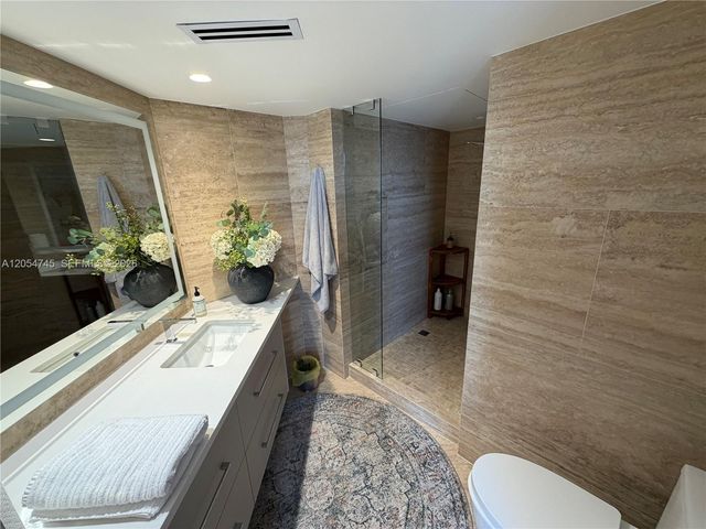 16425 Collins Avenue OS18A, Sunny Isles Beach, FL 33160