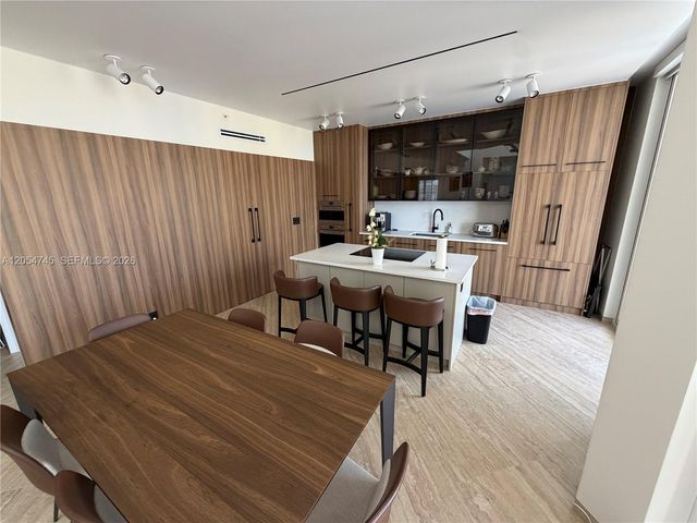 16425 Collins Avenue OS18A, Sunny Isles Beach, FL 33160