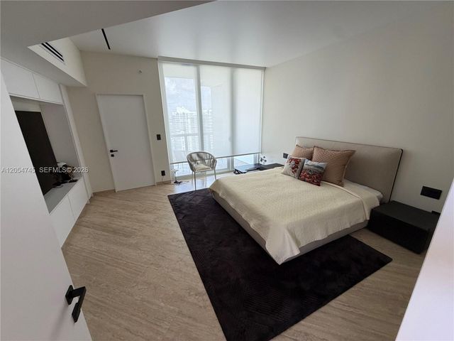 16425 Collins Avenue OS18A, Sunny Isles Beach, FL 33160