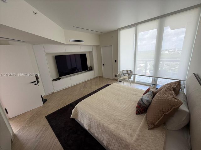 16425 Collins Avenue OS18A, Sunny Isles Beach, FL 33160