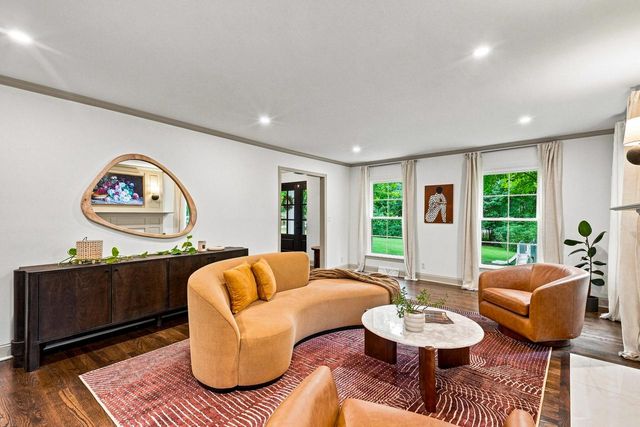 9931 N Otto ROAD, Mequon, WI 53092