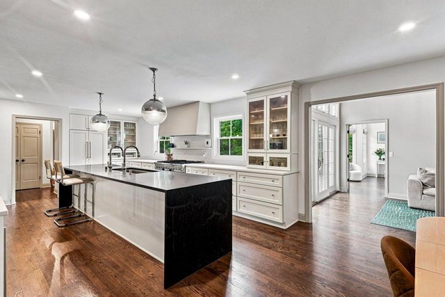 9931 N Otto ROAD, Mequon, WI 53092