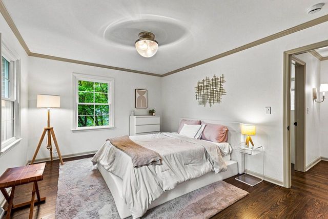 9931 N Otto ROAD, Mequon, WI 53092