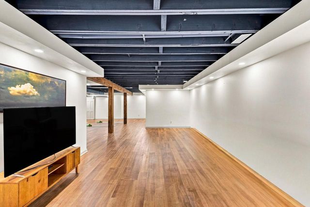 9931 N Otto ROAD, Mequon, WI 53092