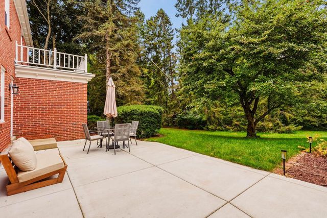 9931 N Otto ROAD, Mequon, WI 53092