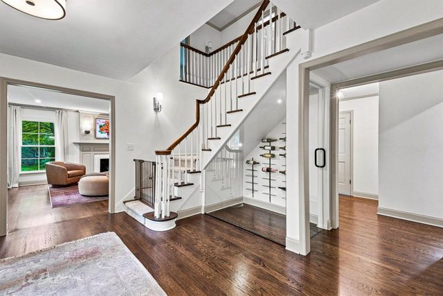 9931 N Otto ROAD, Mequon, WI 53092