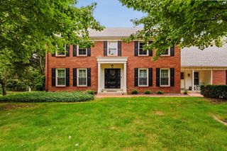9931 N Otto ROAD, Mequon, WI 53092