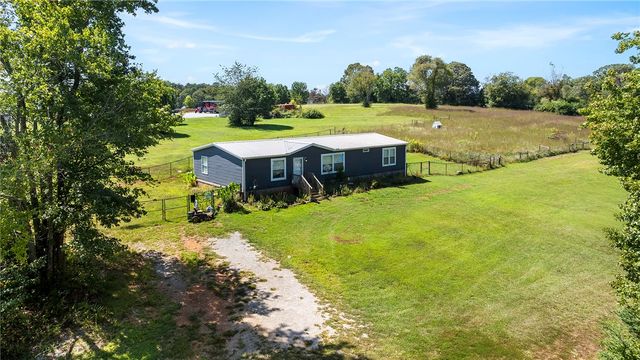 4301 N Old Hwy 14 Road, Greer, SC 29651