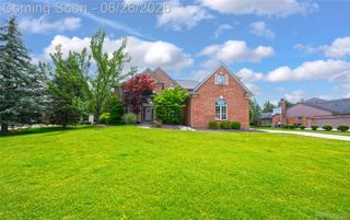 2619 Lambeth Park, Rochester Hills, MI 48306