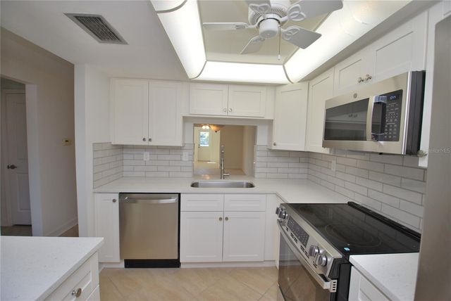 4136 STRATFORD DRIVE 4136, New Port Richey, FL 34652