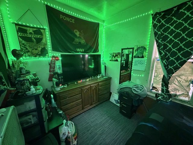 1912 W Rogers STREET, Milwaukee, WI 53204