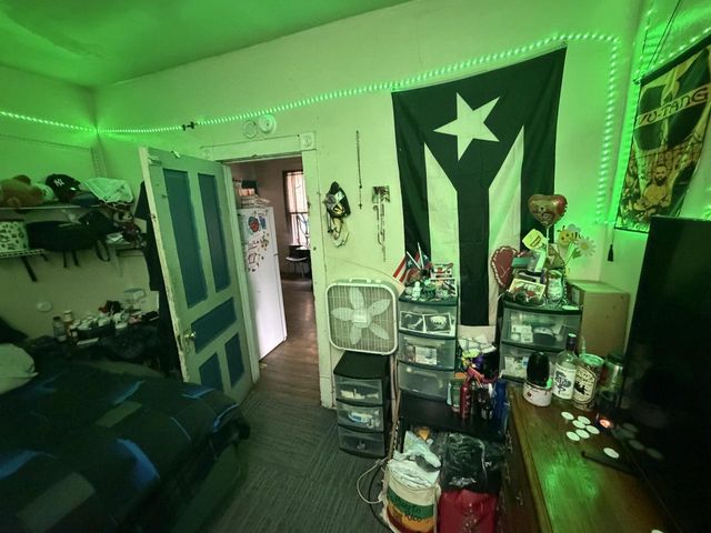 1912 W Rogers STREET, Milwaukee, WI 53204