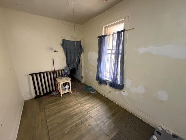 1912 W Rogers STREET, Milwaukee, WI 53204