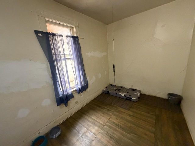 1912 W Rogers STREET, Milwaukee, WI 53204