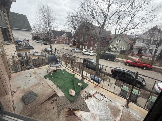 1912 W Rogers STREET, Milwaukee, WI 53204