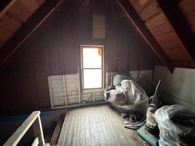 1912 W Rogers STREET, Milwaukee, WI 53204