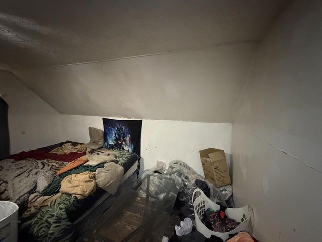 1912 W Rogers STREET, Milwaukee, WI 53204