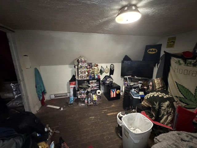 1912 W Rogers STREET, Milwaukee, WI 53204