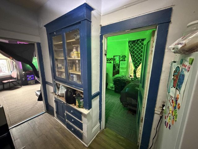 1912 W Rogers STREET, Milwaukee, WI 53204