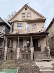 1912 W Rogers STREET, Milwaukee, WI 53204