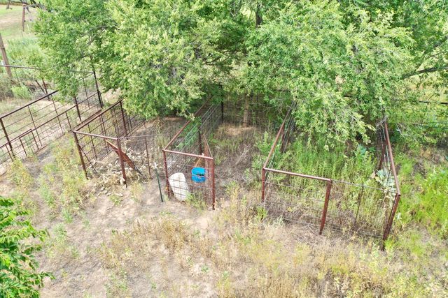 907 Co Rd 3, Turkey, TX 79261