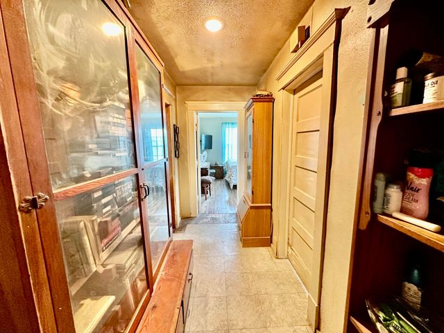 907 Co Rd 3, Turkey, TX 79261