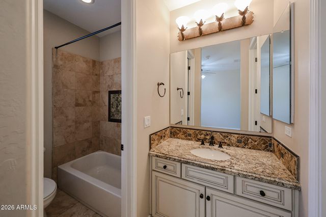 2434 E ROMA Avenue, Phoenix, AZ 85016